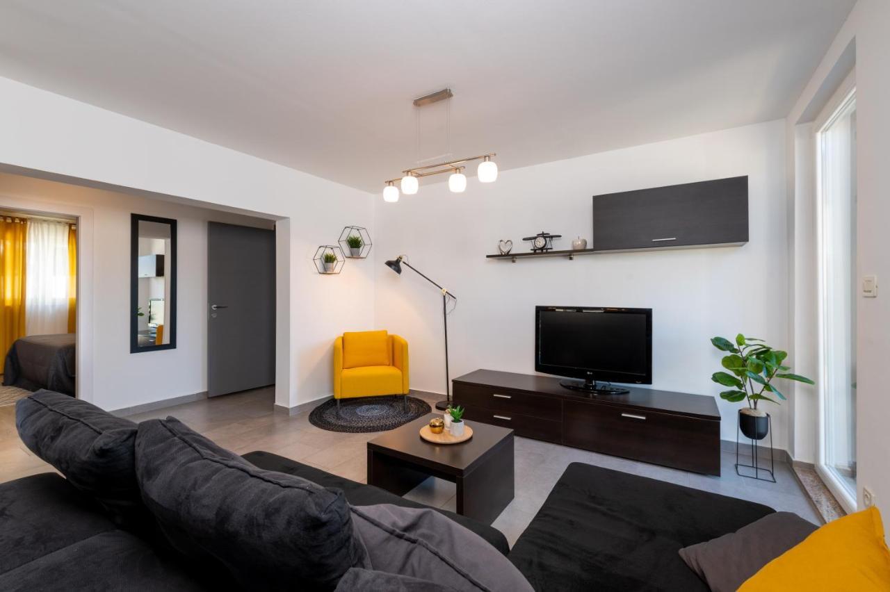 D&A Superior Apartman Rabac Exterior photo